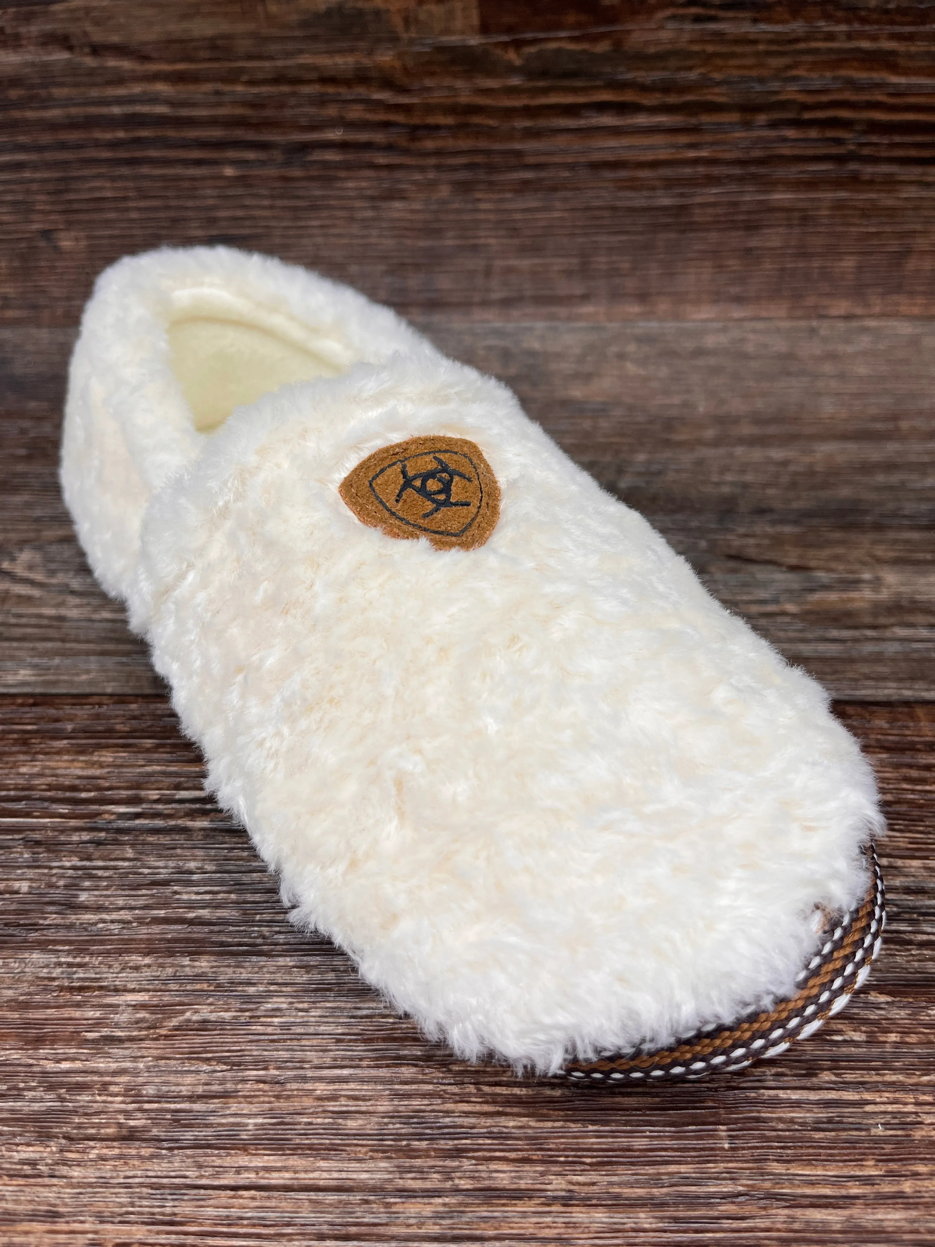 ar2271 Women's Snuggle Slipper by Ariat