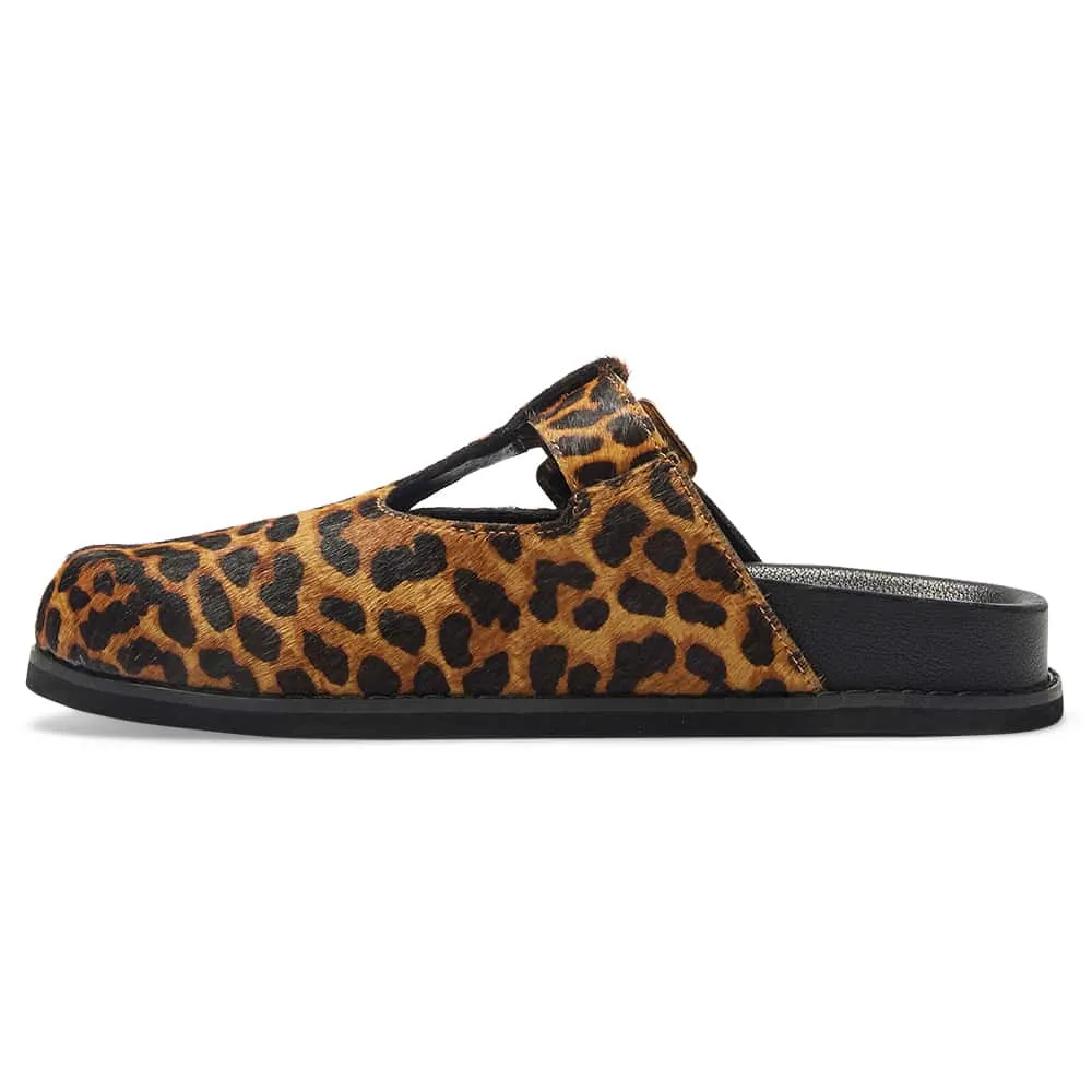 Farah Flat in Animal Leather