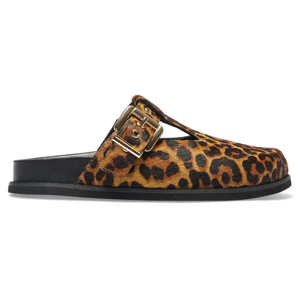 Farah Flat in Animal Leather