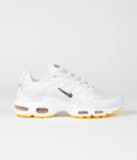 Nike Air Max Plus SE Shoes - Summit White / Black - White - White