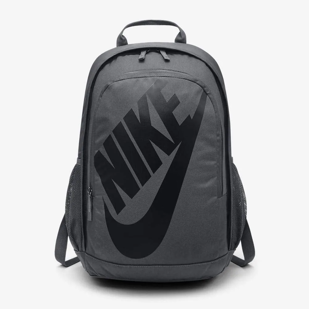 Nike Sportswear Hayward Futura Backpack for Men, Large Backpack with Durable Polyester Shell and Padded Shoulder Straps, Dark Grey/Dark Grey/Black