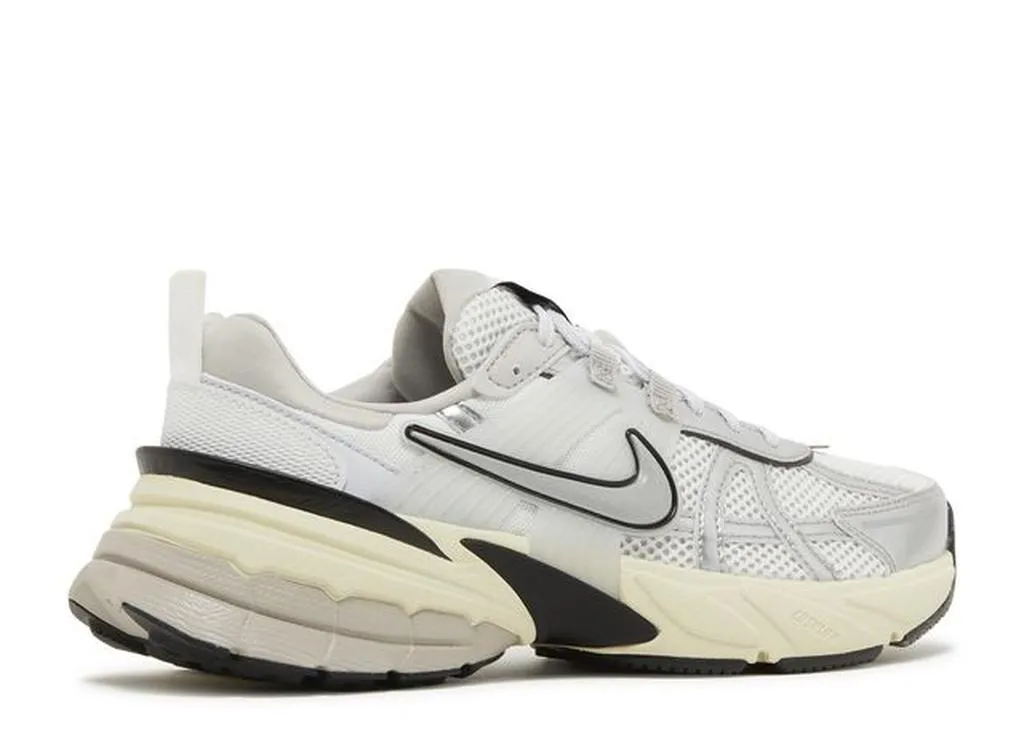 NIKE WMNS V2K RUN 'SUMMIT WHITE' - FD0736-100