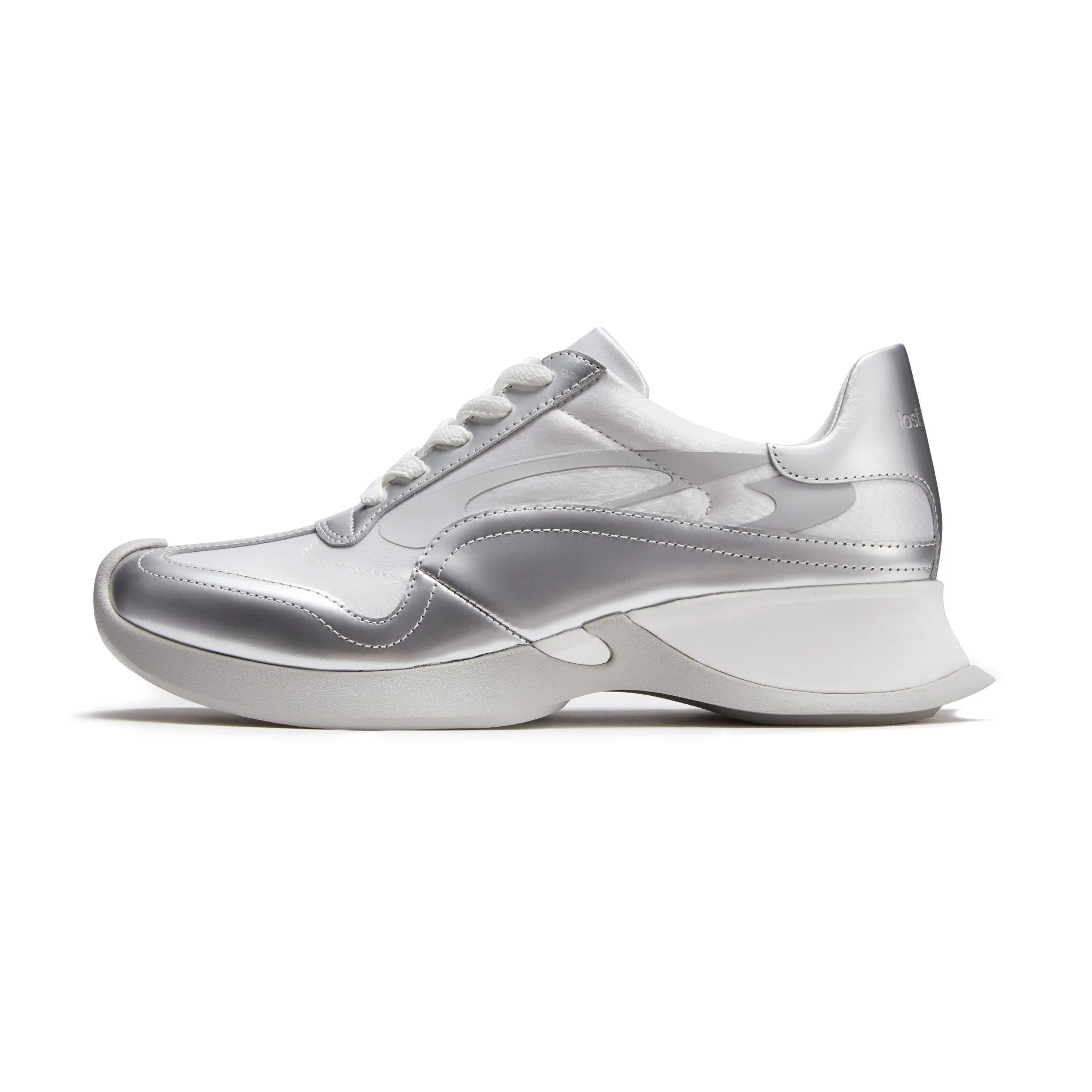 Silver Retro Running Shoes with Raised Toes