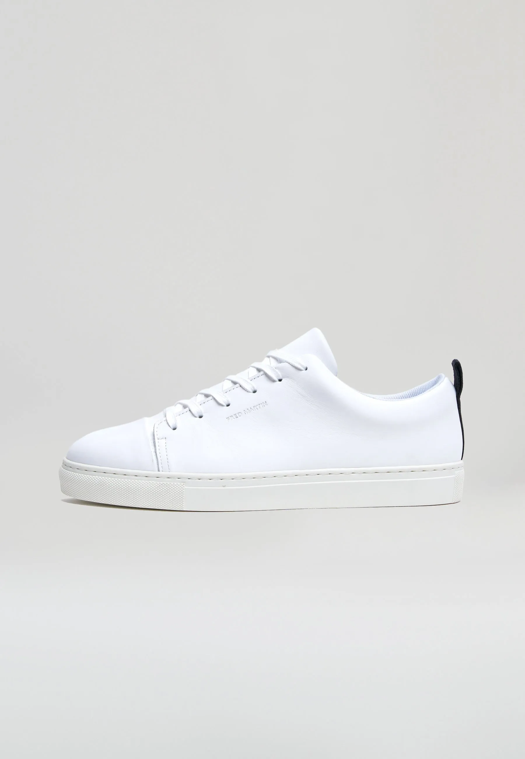 Sneakers - Classic Valetta White Leather