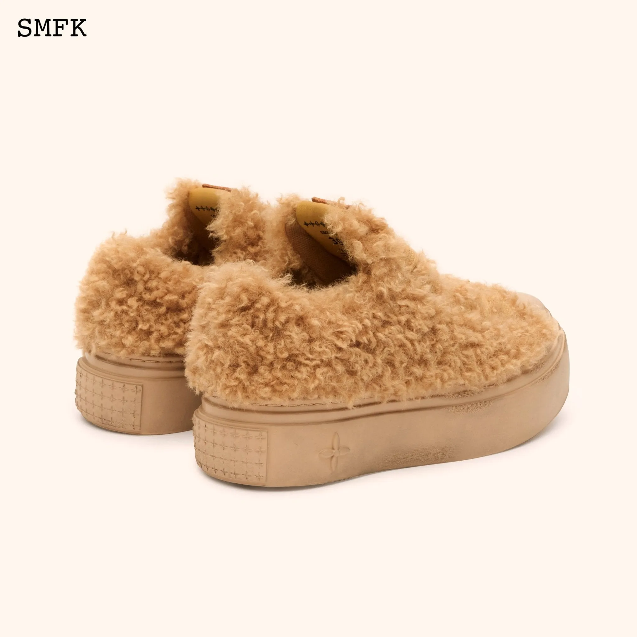 Super Model Gingerbread Furry Skate Shoes