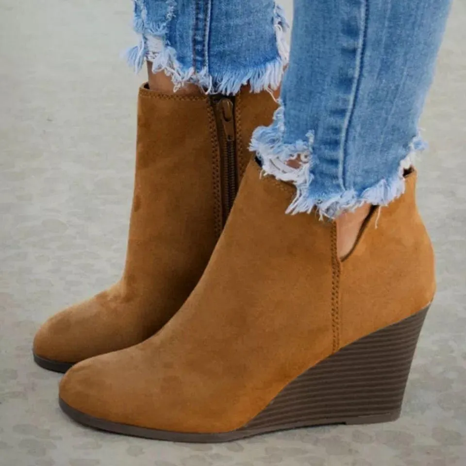 Women high heel wedge side zipper chelsea boots