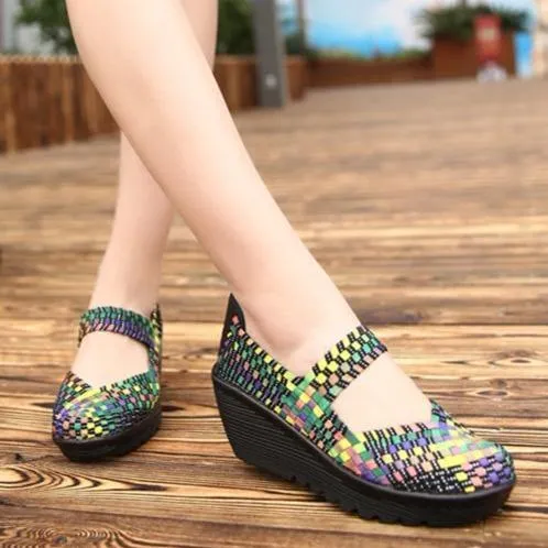 Women roud toe platform slip on wedge sandals